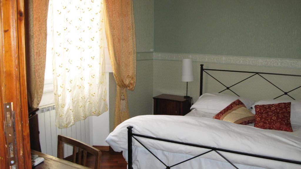 Gourmet B&B Giglio Bianco ฟลอเรนซ์ ภายนอก รูปภาพ